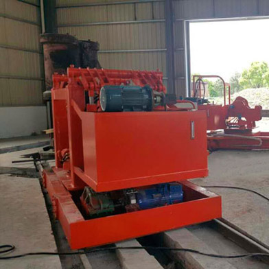 有轨锻造装取料机