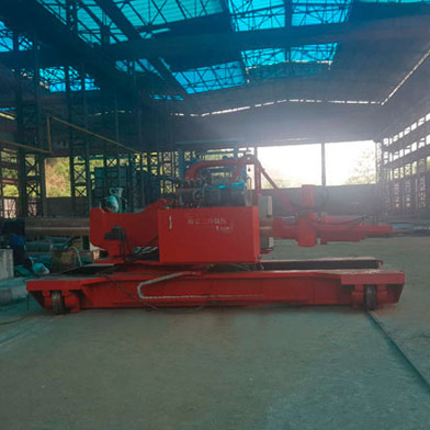 有轨锻造装取料机