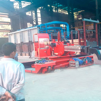 有轨锻造装取料机